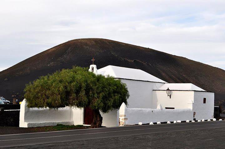 The Colors House Daire Costa Teguise Dış mekan fotoğraf